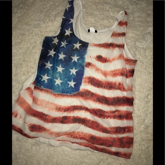VENUS Tops - Venus USA tank top